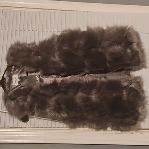 Vest Gray faux Fur NWT size Small/Medium